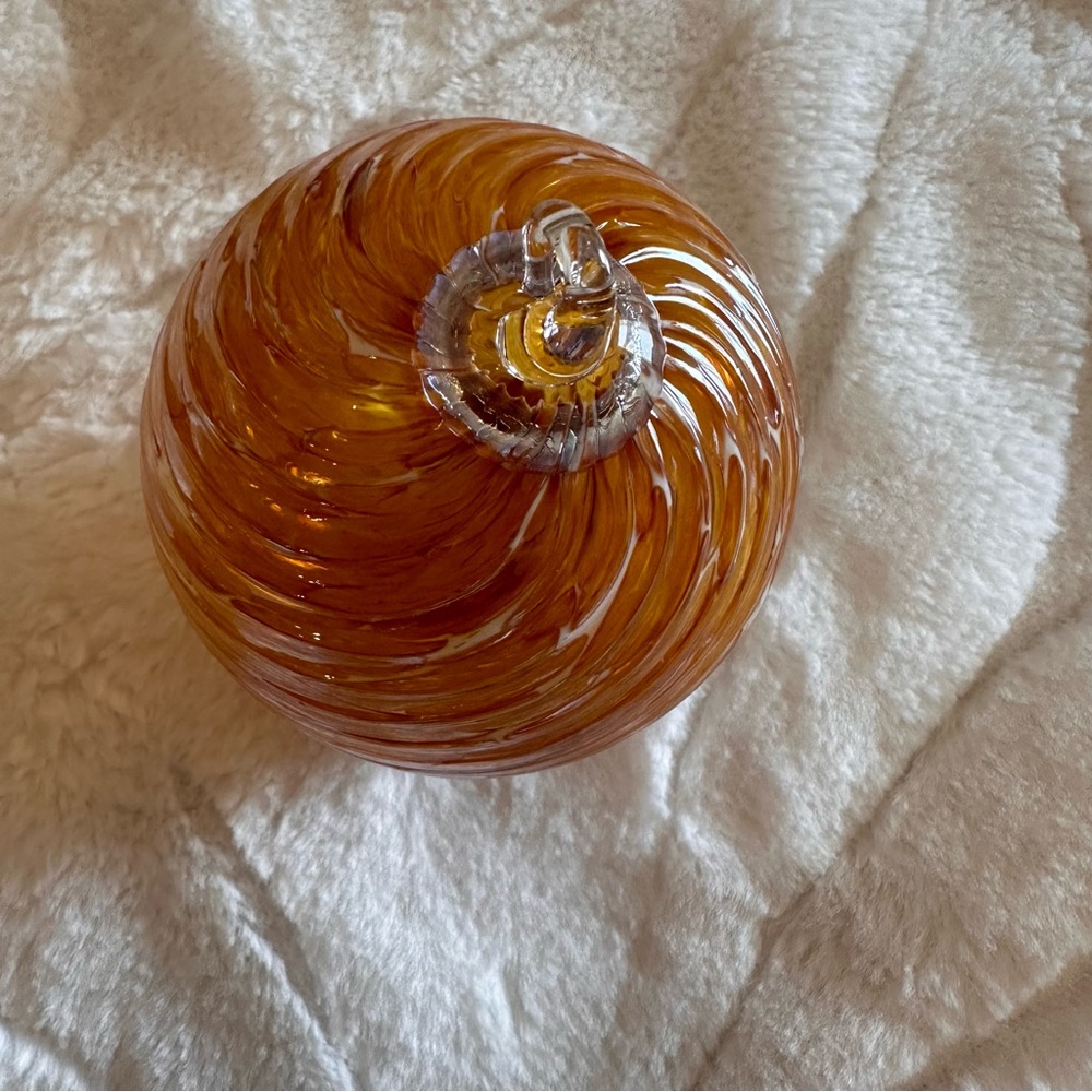 Vintage Amber Glass Holiday Ornaments Art Blown Elegant Decorative Swirl - Picture 6 of 6